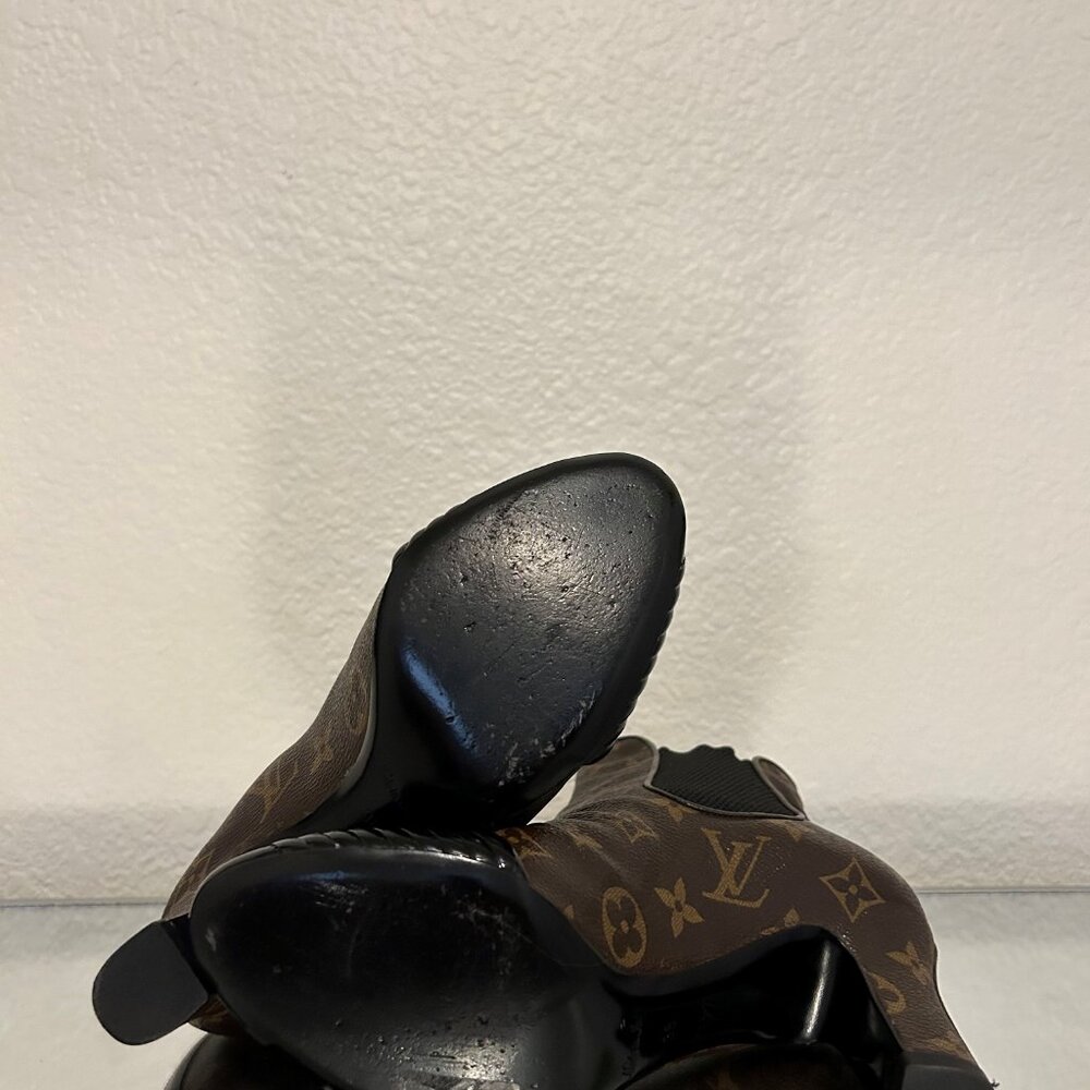 Louis Vuitton Booties - Picture 5 of 5